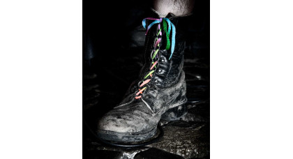 Grobes Korn – Steve Dewar & Dr.Martens